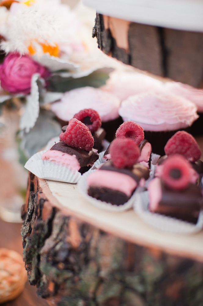 rustic-wedding-ideas-with-a-budget-in