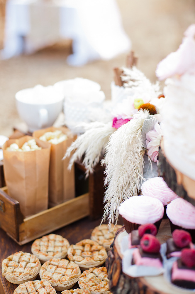 rustic-wedding-ideas-with-a-budget-in