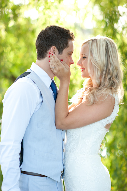 baby-blue-and-red-wedding-ideas