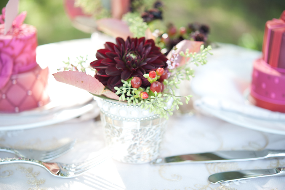 baby-blue-and-red-wedding-ideas