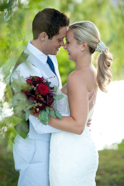 baby-blue-and-red-wedding-ideas