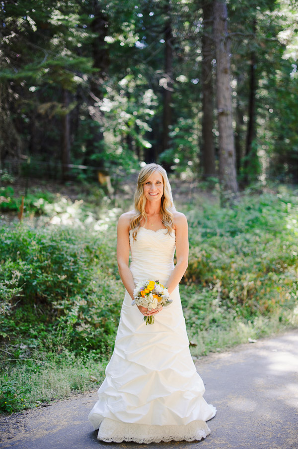 woodsy-rustic-wedding-in-paradise