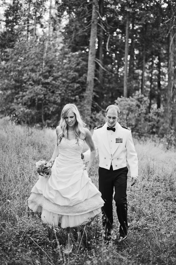 woodsy-rustic-wedding-in-paradise