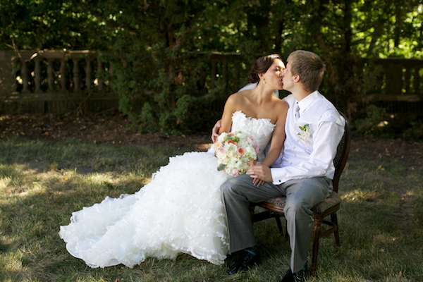 budget-friendly-vintage-whimsy-wedding