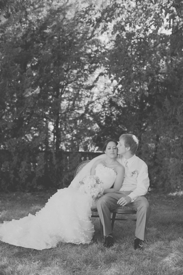 budget-friendly-vintage-whimsy-wedding