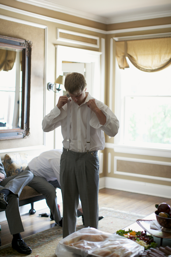 budget-friendly-vintage-whimsy-wedding