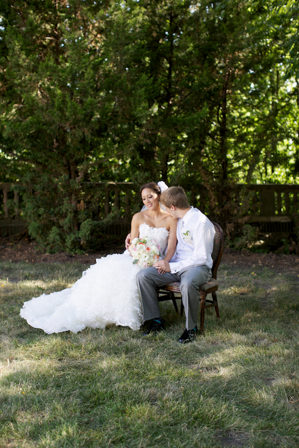budget-friendly-vintage-whimsy-wedding