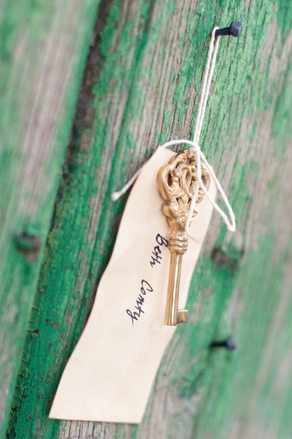 shabby-chic-wedding-with-a-formal-twist