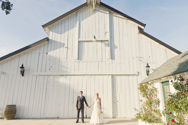 navy-blue-and-yellow-homemade-wedding