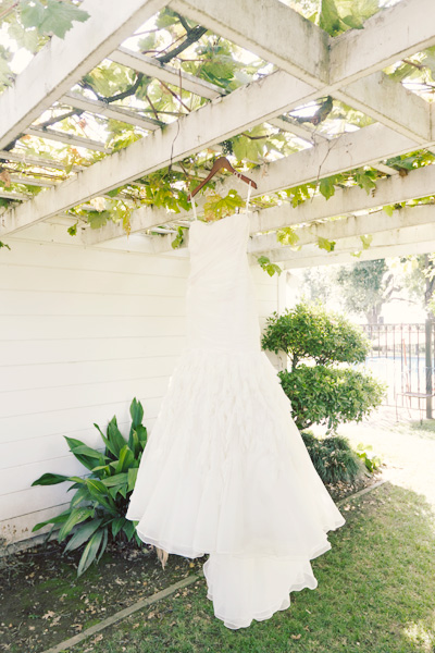 navy-blue-and-yellow-homemade-wedding