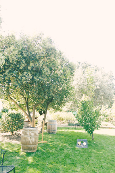 navy-blue-and-yellow-homemade-wedding
