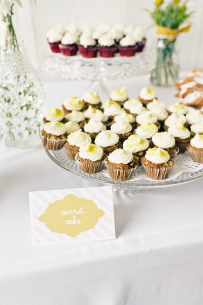 navy-blue-and-yellow-homemade-wedding