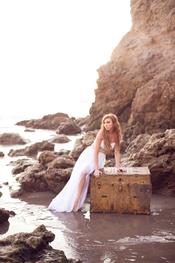 ocean-inspired-bridal-session