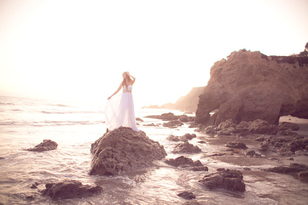 ocean-inspired-bridal-session