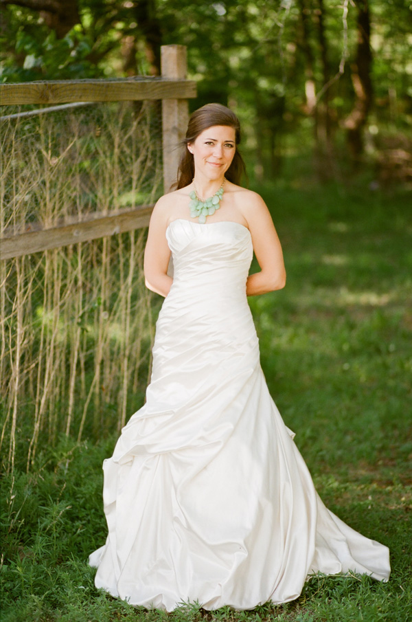organic-garden-bridal-session