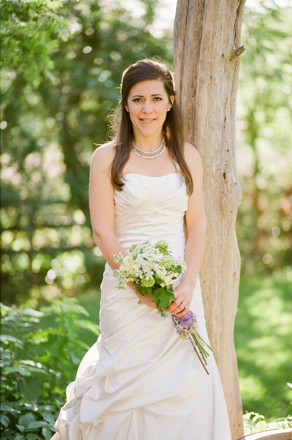 organic-garden-bridal-session