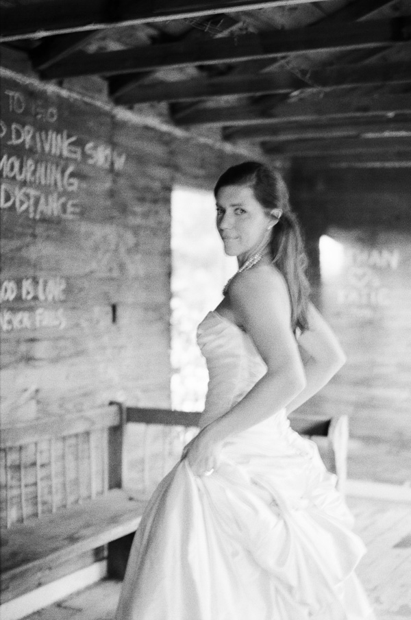 organic-garden-bridal-session