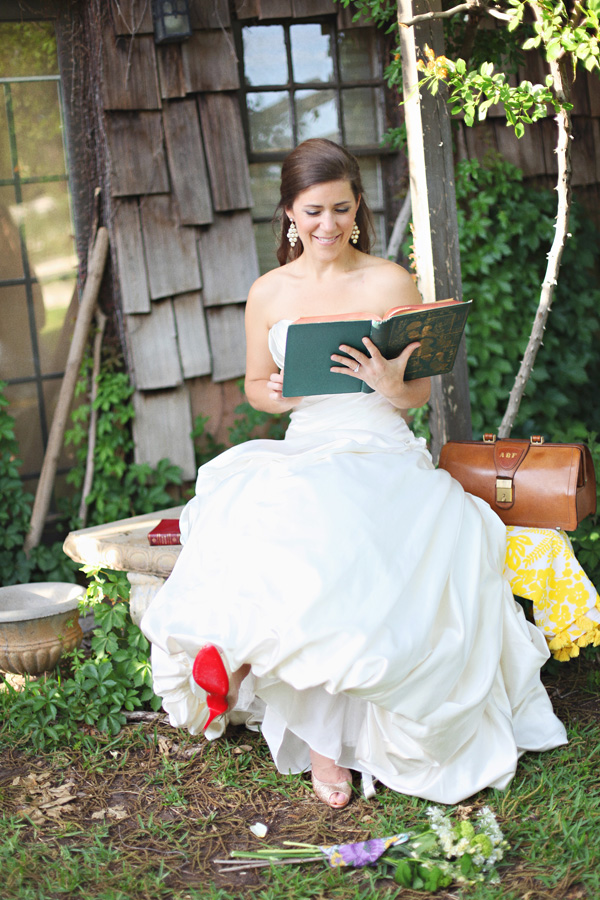 organic-garden-bridal-session