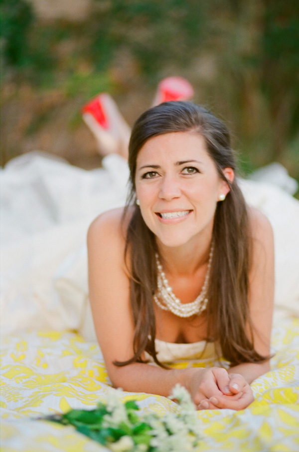 organic-garden-bridal-session