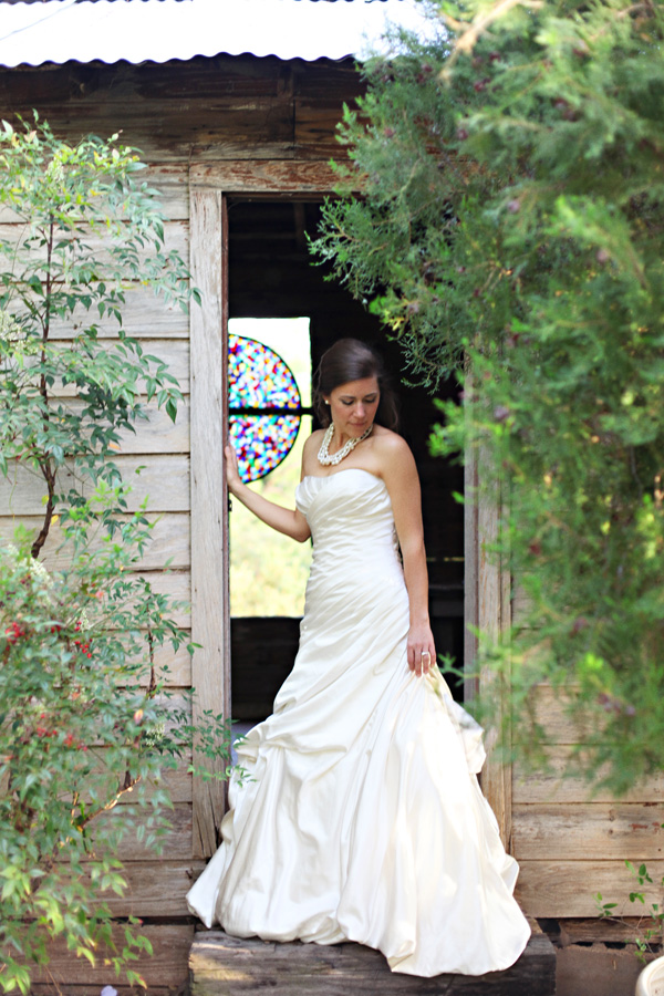 organic-garden-bridal-session