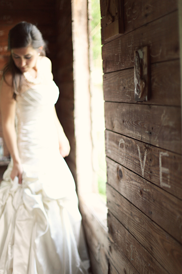 organic-garden-bridal-session