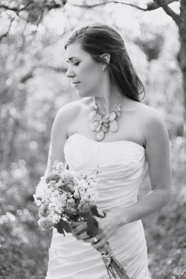 organic-garden-bridal-session