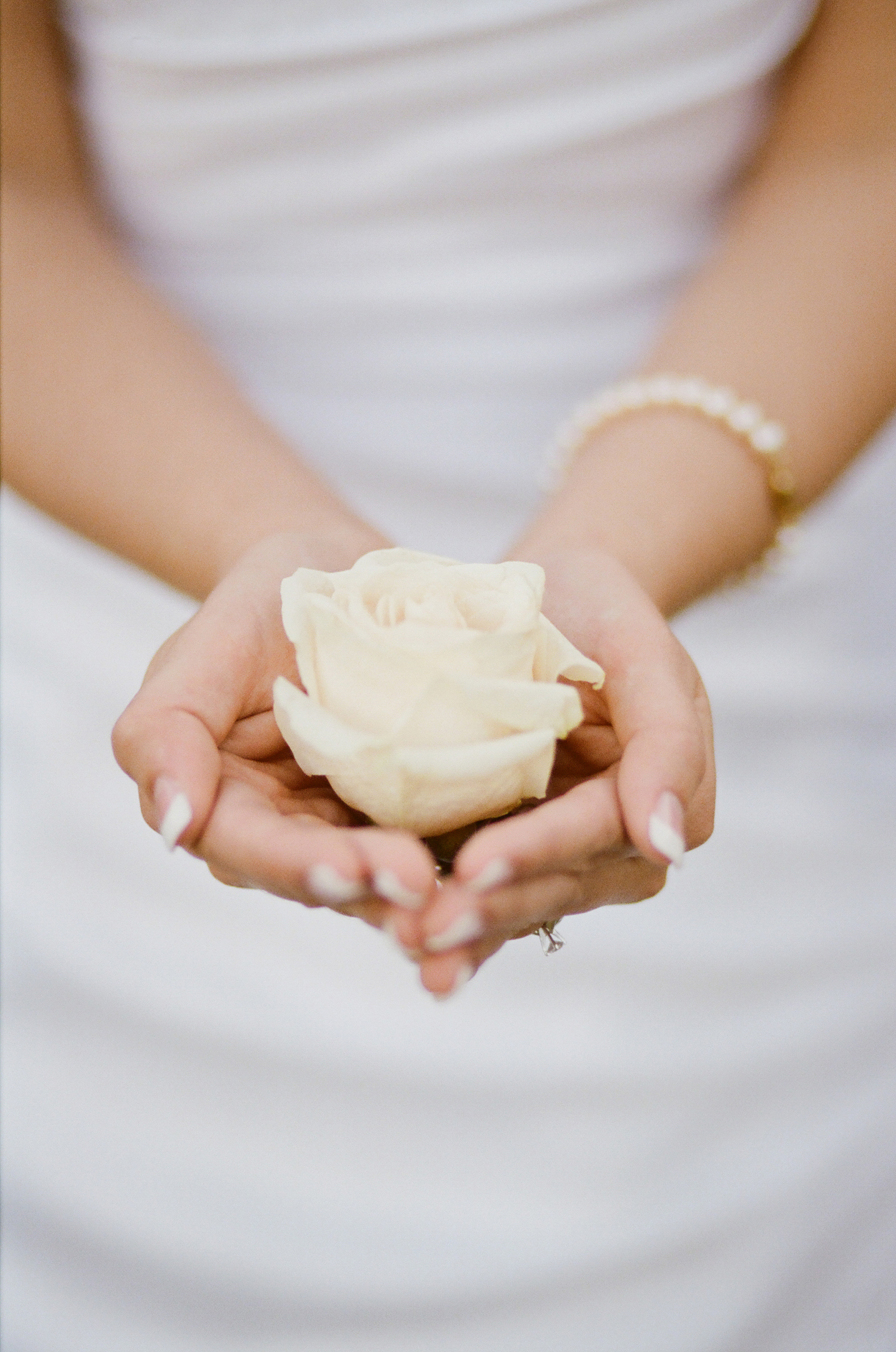 organic-garden-bridal-session