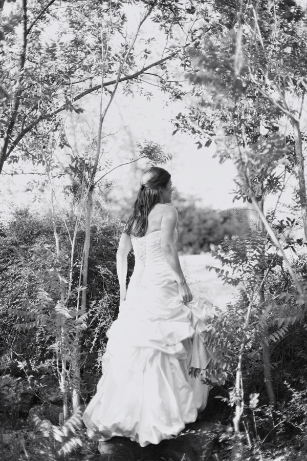 organic-garden-bridal-session