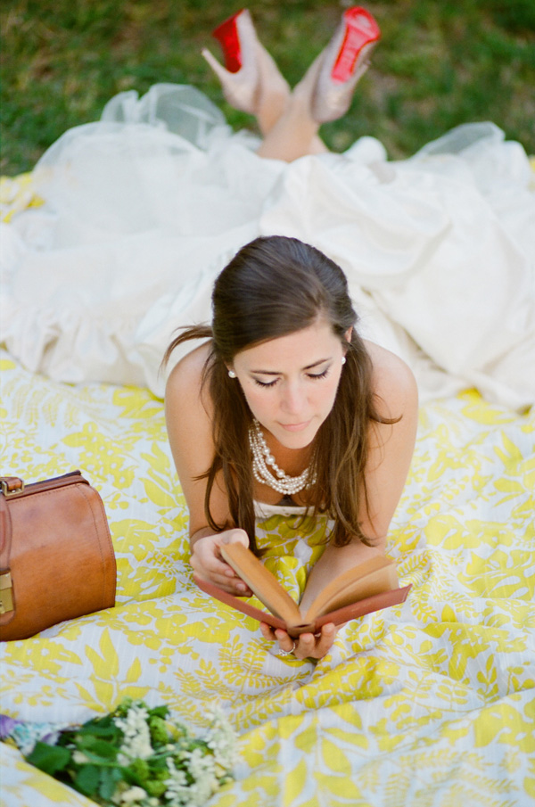 organic-garden-bridal-session