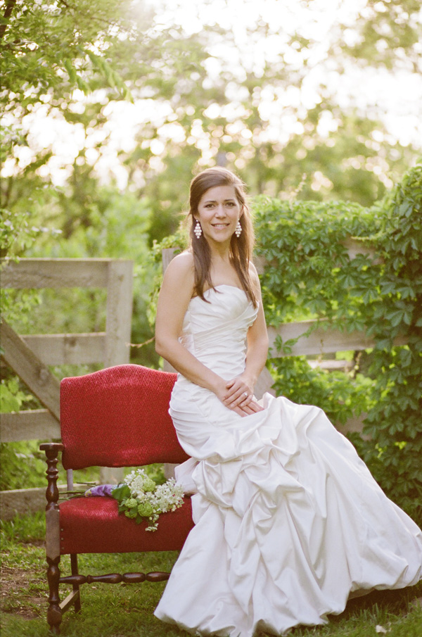 organic-garden-bridal-session