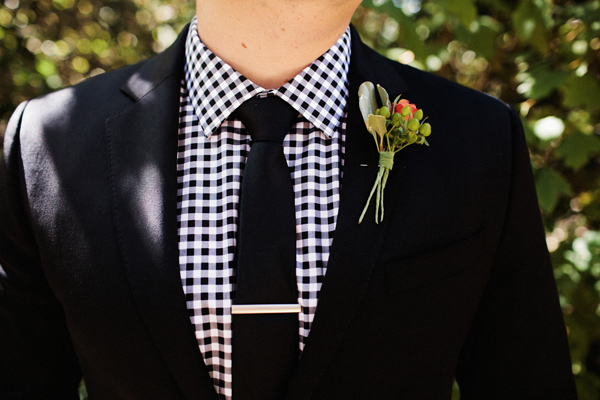 rustic-wedding-with-gingham-details