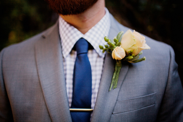 rustic-wedding-with-gingham-details