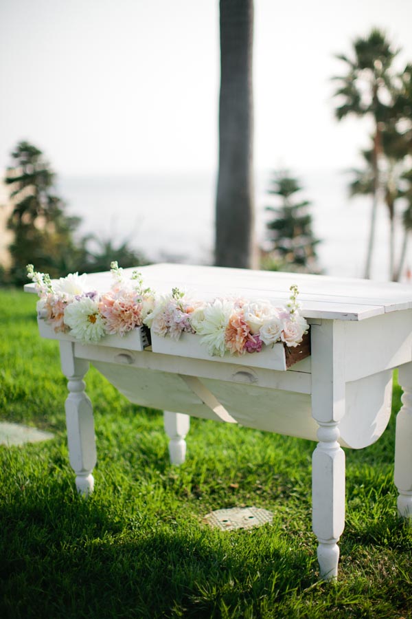 shabby-chic-beach-wedding-ideas-from