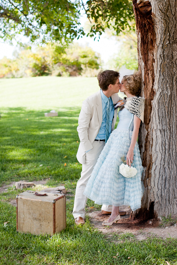vintage-travel-wedding-ideas