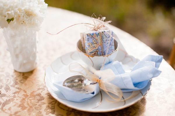 vintage-travel-wedding-ideas
