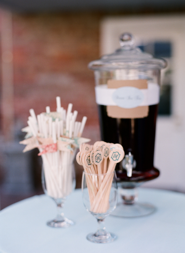 chocolate-brown-and-aqua-blue-wedding