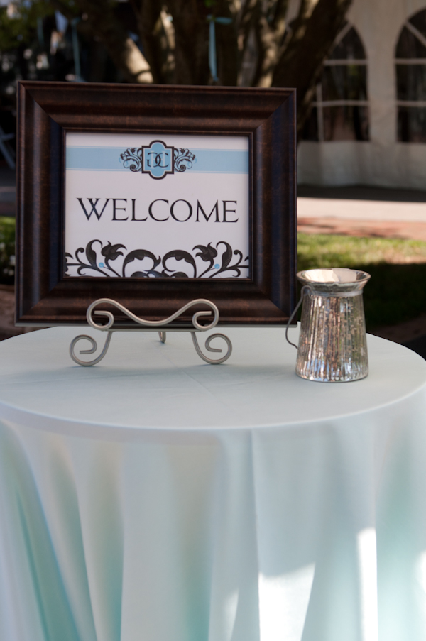 chocolate-brown-and-aqua-blue-wedding