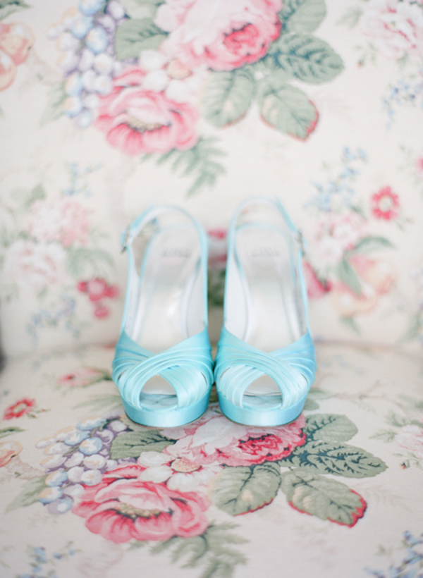 chocolate-brown-and-aqua-blue-wedding