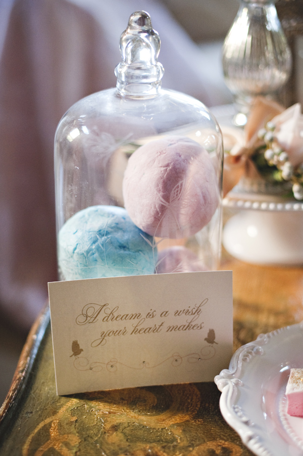 ideas-for-a-cinderella-themed-wedding
