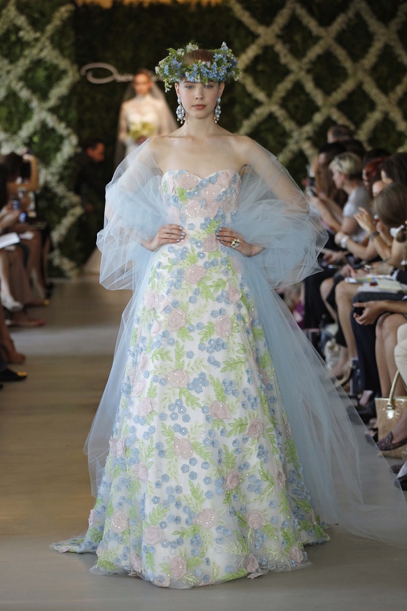 oscar-de-la-renta-bridal-2013-collection