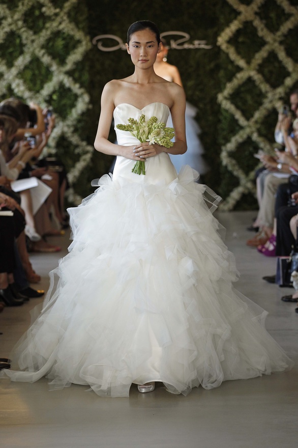 oscar-de-la-renta-bridal-2013-collection