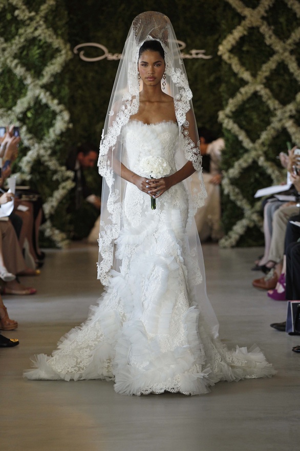 oscar-de-la-renta-bridal-2013-collection