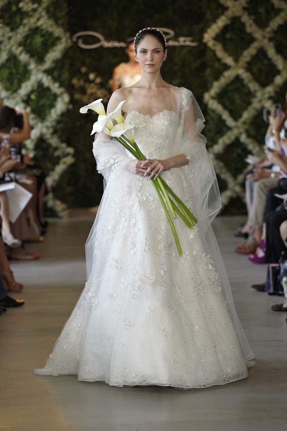 oscar-de-la-renta-bridal-2013-collection