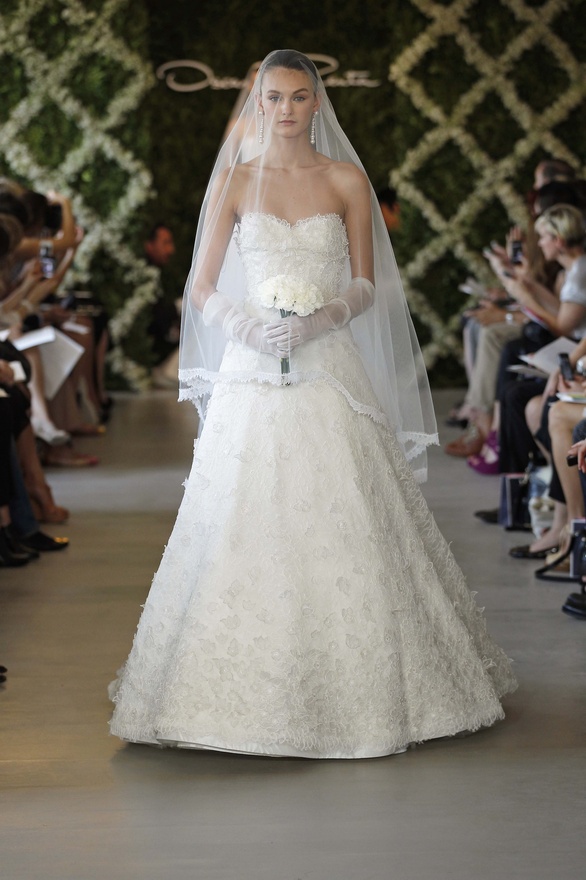 oscar-de-la-renta-bridal-2013-collection