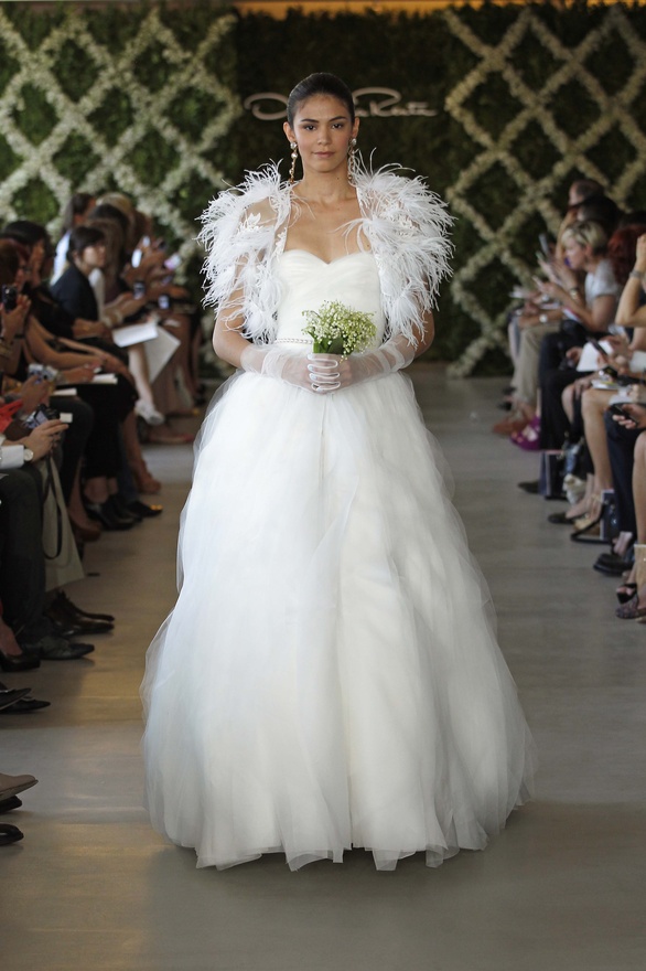 oscar-de-la-renta-bridal-2013-collection