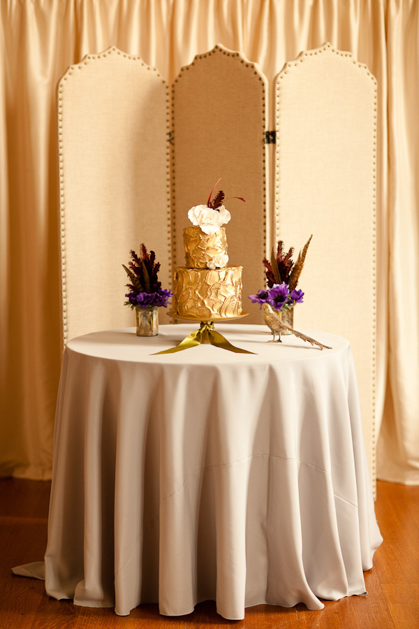 purple-and-gold-wedding-ideas