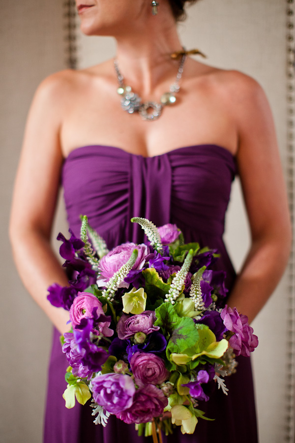 purple-and-gold-wedding-ideas