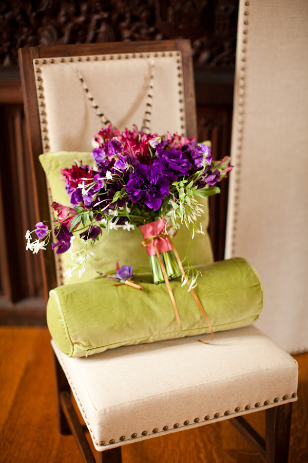 purple-and-gold-wedding-ideas