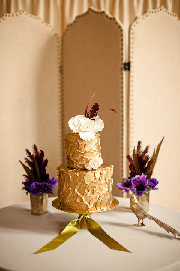 purple-and-gold-wedding-ideas