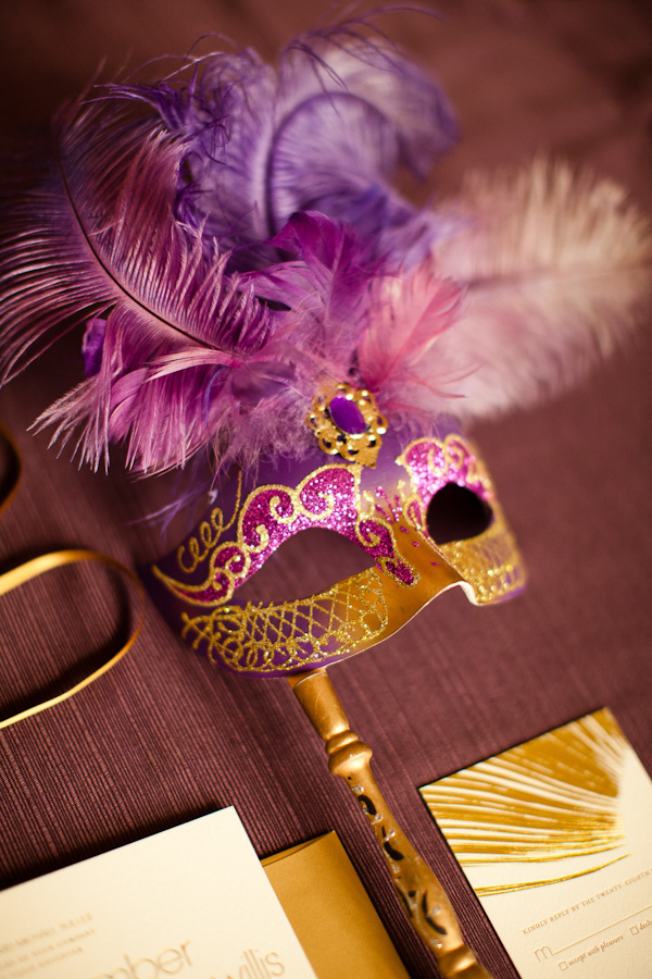 purple-and-gold-wedding-ideas